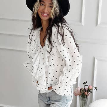Love Print V-Neck Long-Sleeved Shirt For Effortless Style